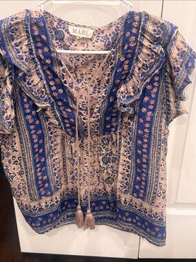 Mabe Blue & Cream Floral Ruffle V-Neck Blouse